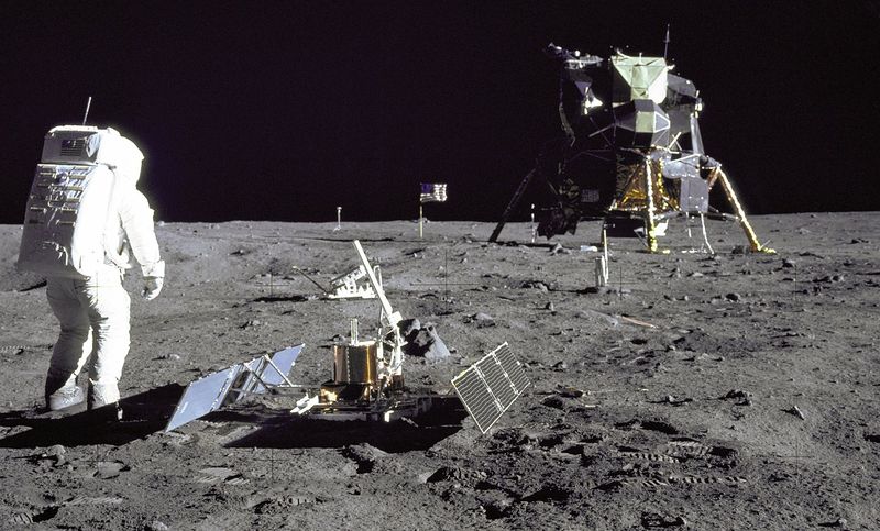 File:Spacecraft apollo lunar module lm aldrin seism.jpg